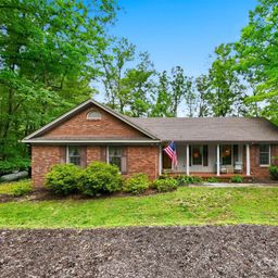 104 Laurelwood Drive