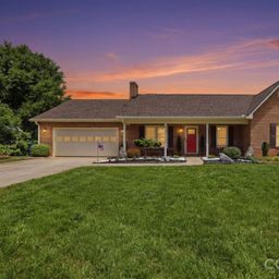 4 Fox Ridge Drive