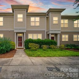 2422 Loch Stone Drive