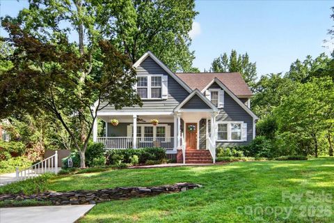 1333 Woodland Drive sold home in Commonwealth, Charlotte, NC