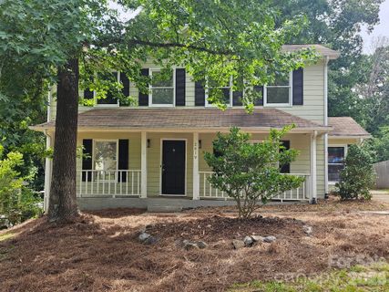 2819 Royal Ridge Lane