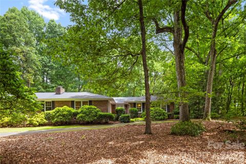 2038 Skyway Drive
