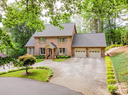 236 Robinwood Circle