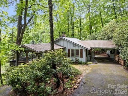 104 The High Road sold home in Walker-In-The-Hills, Waynesville, NC