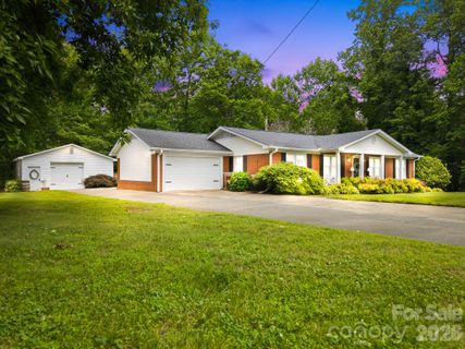 Homes in Woodbrook, Salisbury