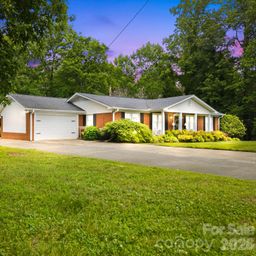 805 Pine Hill Drive