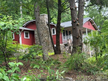 206 Chestnut Hill Road