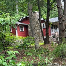 206 Chestnut Hill Road