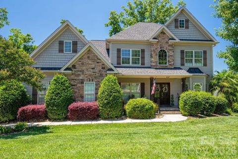 1017 Peninsula Drive sold home in Lakepoint, Belmont, NC