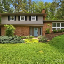 7 Woodbury Road