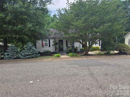 156 S Caldwell Avenue