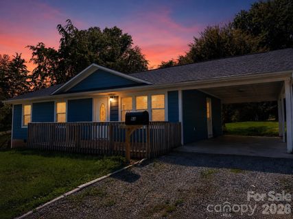 84 E Hunt Drive