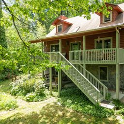 31 Valley Cove Place