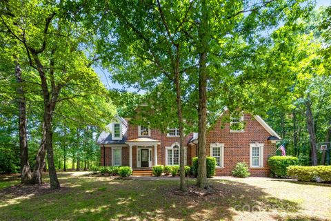 3146 Beaver Dam Drive pending home in Bickett Ridge, Monroe, NC