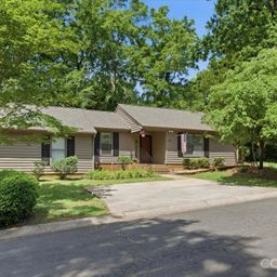 1011 Cranberry Circle