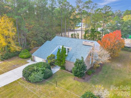 A home in Parkwood, Leland