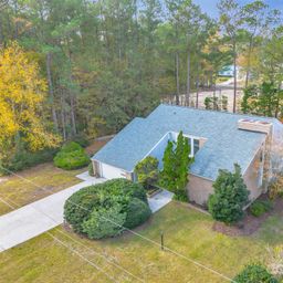 1021 Parkwood Drive