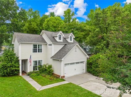 801 Mill Run Drive pending home in Selwyn Farms, Charlotte, NC