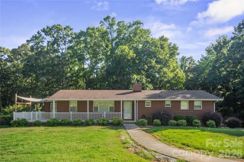 3303 Pikeview Road