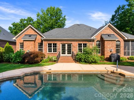 526 Ballymote Court pending home in Shannamara, Matthews, NC