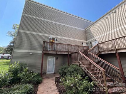 1625 Merry Oaks Road