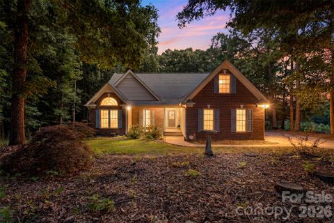 312 Tradewinds Lane