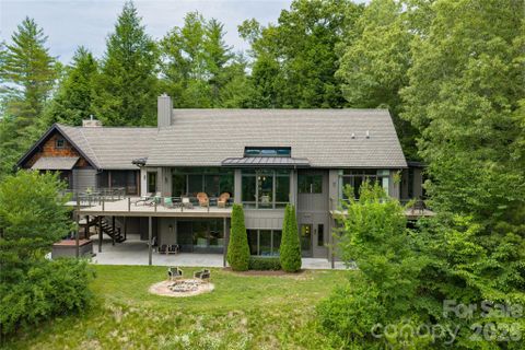 A home in Oleta Falls, Hendersonville