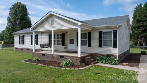 150 Bost Nursery Road pending home in Grand Acres, Maiden, NC