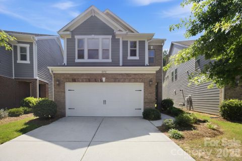 11731 Clems Branch Drive pending home in Parkside, Charlotte, NC