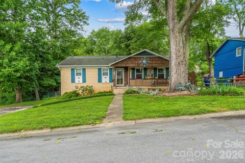 10 Oak Leaf Lane