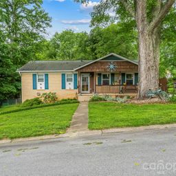 10 Oak Leaf Lane