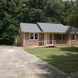 2300 Gleneagles Drive