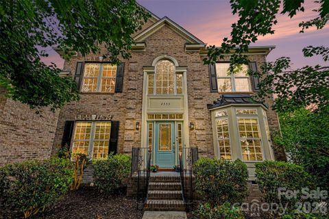 2333 Harvester Avenue pending home in Sutton Place, Fort Mill, SC