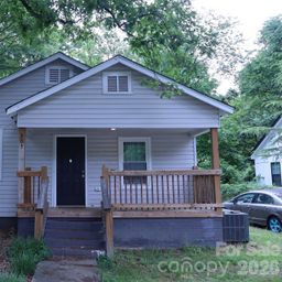 305 E Division Avenue