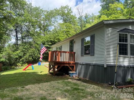 811 Turkey Pen Gap Road pending home in Turkey Pen Gap, Horse Shoe, NC