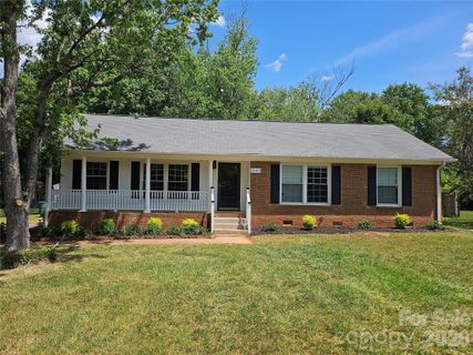 Homes in Wood Hollow, Matthews