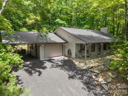 90 Cheestoonaya Way active home in Connestee Falls, Brevard, NC