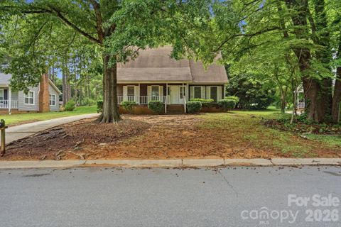 4459 Fair Springs Road active home in Fairfield, Charlotte, NC