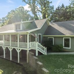 11 Jupiter Hills Drive