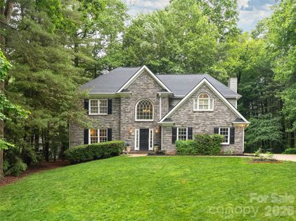 1208 Saint Charles Court sold home in Windsor Park, Asheville, NC