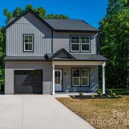 1084 Lyndsey Brook Court