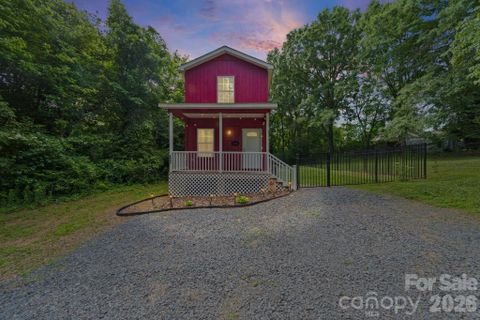 308 E 10th Street