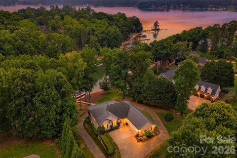 197 April Road pending home in Hawkes Bay, Troutman, NC