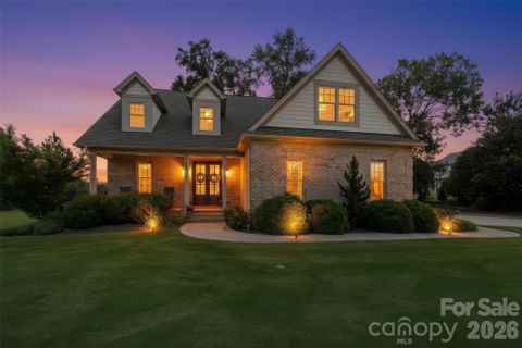 Homes in Southpoint, Belmont