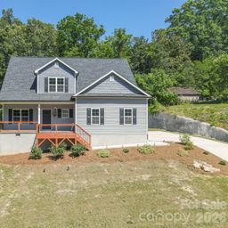 413 Lakewood Drive
