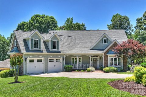 929 Wessington Manor Lane