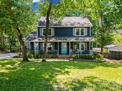 10924 Pampas Circle pending home in Innisfree, Charlotte, NC