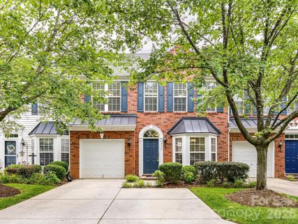 615 Colbert Way active home in Fairway Townes, Fort Mill, SC