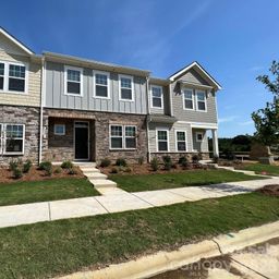 208 Sagecroft Lane