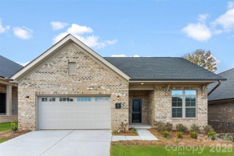 409 Newstyle Way active home in Courtyards On New Hope, Gastonia, NC